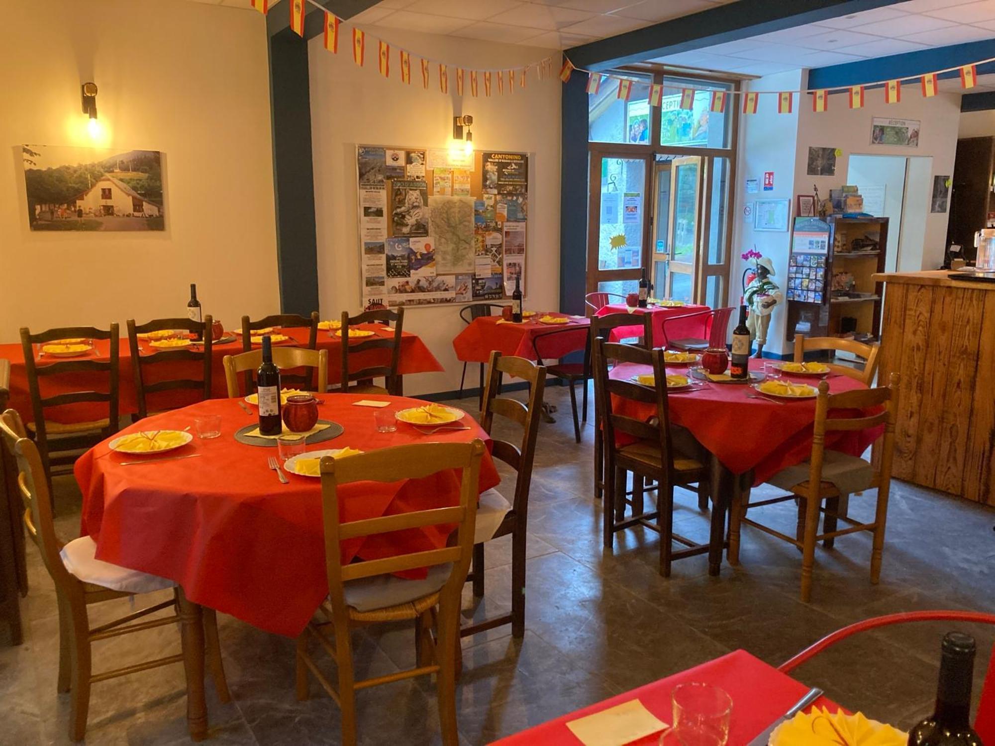 Camping Du Valentin Laruns Bagian luar foto
